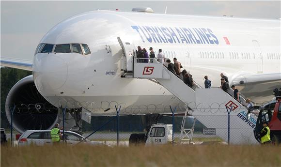 POLAND TURKISH AIRLINES EMERGENCY LANDING