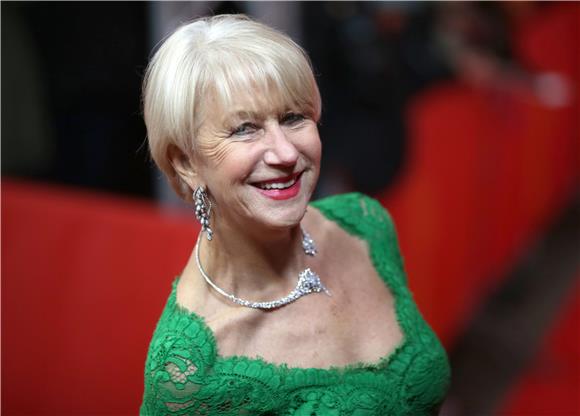 Helen Mirren: Izbacite uljeza među tri voštane figure