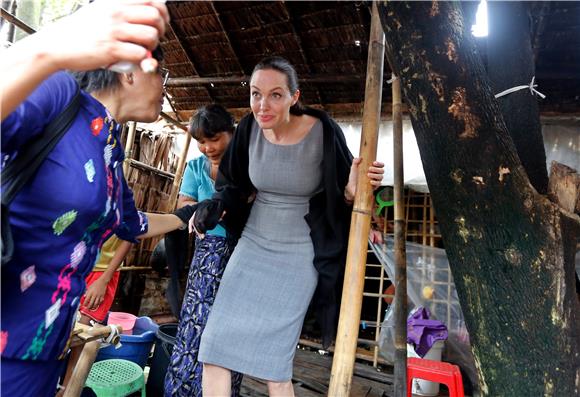 ANGELINA JOLIE MYANMAR VISIT