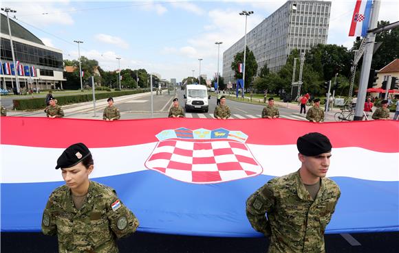 Održano završno uvježbavanje postroja za mimohod povodom Dana pobjede i Domovinske zahvalnosti