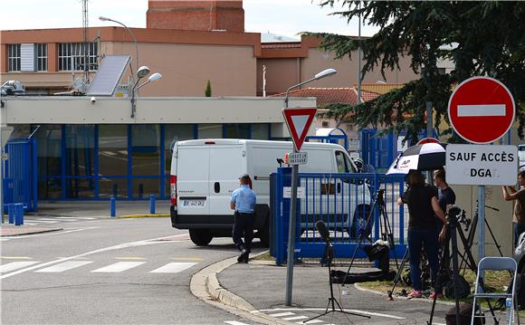 FRANCE PLANE DEBRIS FOUND ON REUNION ISLAND