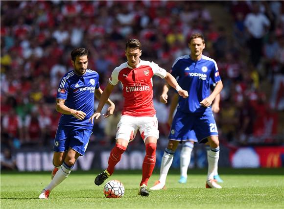 BRITAIN SOCCER FA COMMUNITY SHIELD