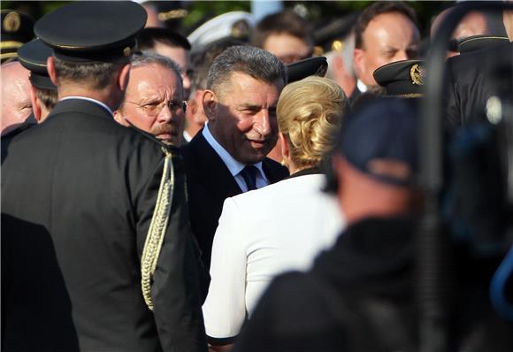 PROSLAVA OLUJE - General Gotovina: Zastava i Kninska tvrđava su simboli