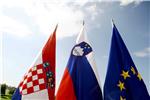 Slovenia adamant to continue border arbitration