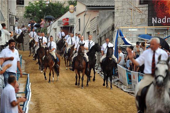 Sinj: Uoči 300-te Sinjske alke održala se Bara