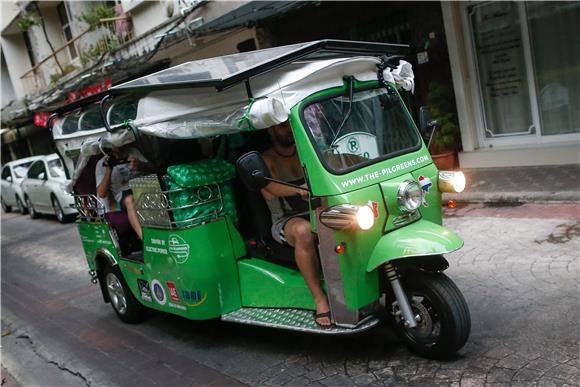 THAILAND ELECTRIC TUK TUK JOURNEY