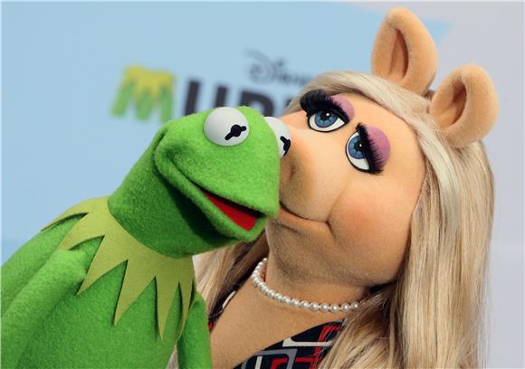 FILE GERMANY ENTERTAINMENT KERMIT PIGGY SPLIT