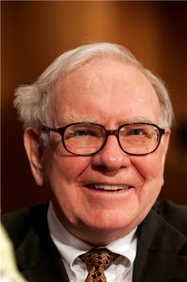 FILE USA ECONOMY WARREN BUFFETT PRECISION CASTPARTS