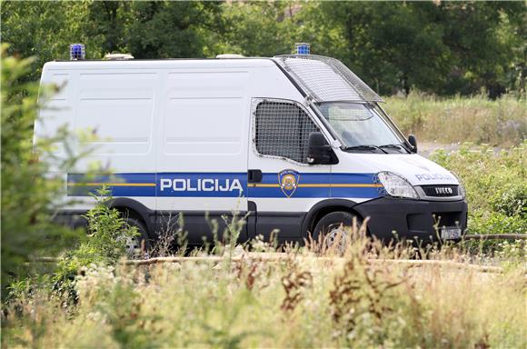 Francuz uhićen zbog nasilja u obitelji i napada na policajce