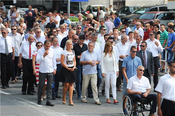 Sinj: procesija u povodu Velike Gospe 15.08.2015.