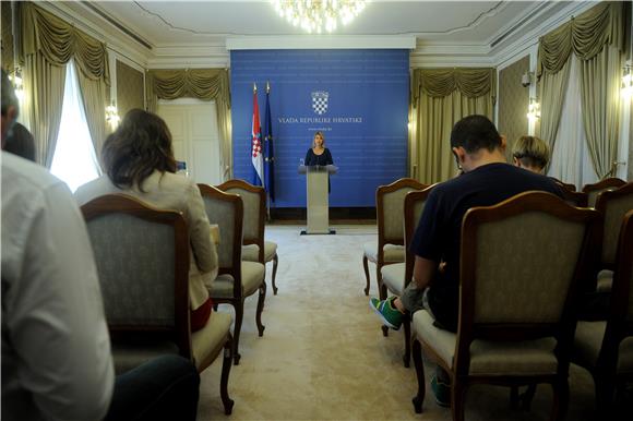 Konferencija za medije ministrice Milanke Opačić