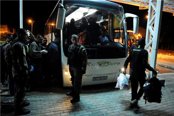 About 5,000 migrants arrive in south Serbia