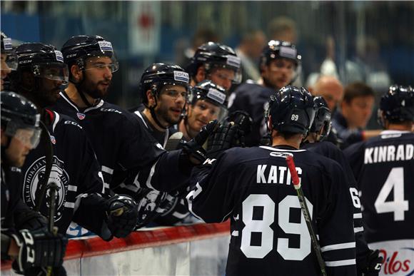 KHL - Poraz Medveščaka na startu sezone