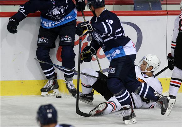 KHL - Poraz Medveščaka na startu sezone