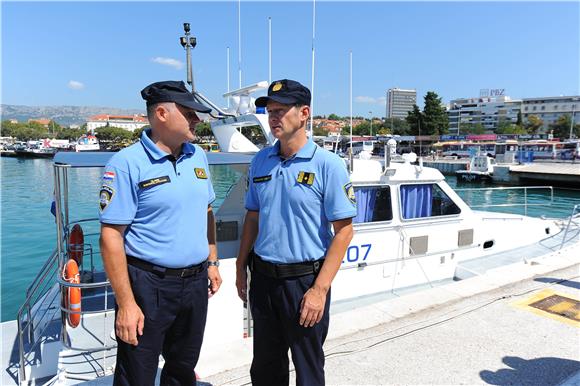 Svečani ispraćaj policijskog plovila 'Sveti Dujam' i posade u operaciju 'Poseidon Sea 2015.'