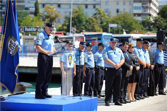 Svečani ispraćaj policijskog plovila 'Sveti Dujam' i posade u operaciju 'Poseidon Sea 2015.'