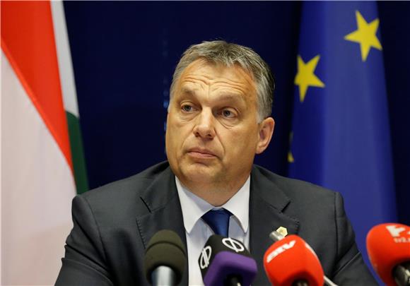 Orban: muslimanski izbjeglički val prijeti europskim kršćanskim korijenima