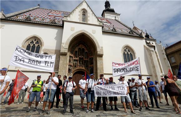 Javno okupljanje 'Kome smeta da TLM radi?'