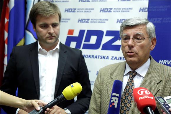 Tiskovna konferencija HDZ-a 4.9.2015.