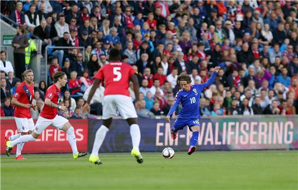 EURO: Norveška - Hrvatska 0-0 poluvrijeme