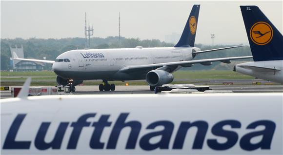 FILE GERMANY LUFTHANSA STRIKE