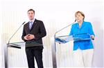 Merkel pozvala Vučića na razgovor o izbjegličkoj krizi i eurointegraciji Srbije