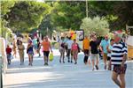 Turisti na plažama u Makarskoj u rujnu