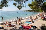 Turisti na plažama u Makarskoj u rujnu