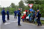 Orban kaže da će Mađarska uhititi "pobunjene" migrante