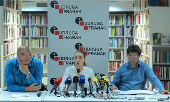 Udruga Franak zatražila ostavku guvernera HNB-a i najavila prosvjed