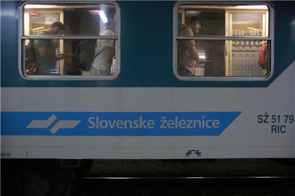 IZBJEGLICE Srbija: zaustavljeni vlakovi za Hrvatsku i Sloveniju