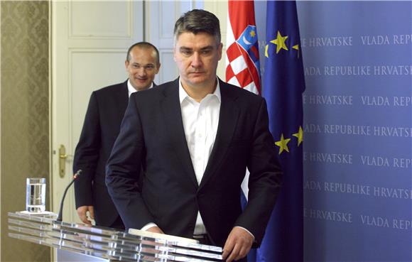 Konferencija za medije premijera RH Zorana Milanovića