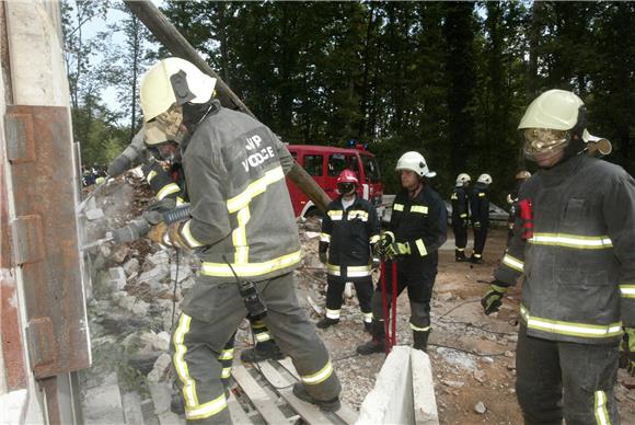 Održana vježba vatrogasaca i interventnih službi Hrvatske i Slovenije