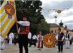 U svečanom mimohodu 50. Vinkovačkih jeseni više od 4.000 njegovatelja folklorne tradicije