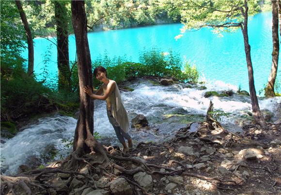 Oporavljaju se turistkinje koje su pale s Vidikovca Velikog slapa na Plitvicama