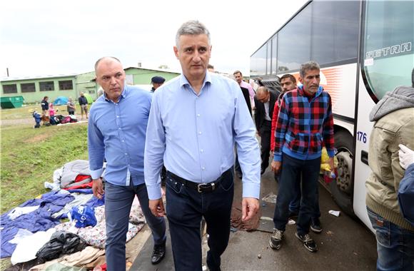 IZBJEGLICE - Karamarko: Vlada otvorila granice Balkanu, a zatvorila EU