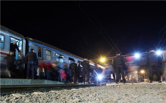 44,000 migrants pass through Croatia since outbreak of migrant crisis