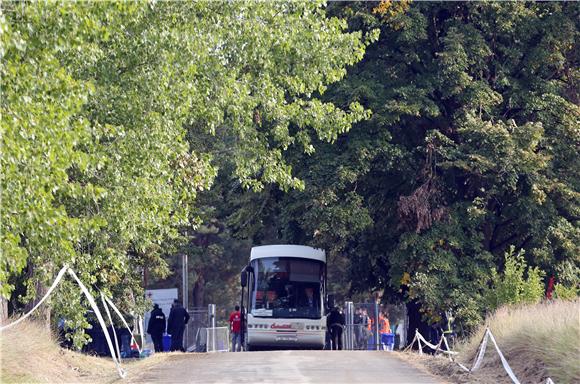 IZBJEGLICE još uvijek dolaze u Opatovac