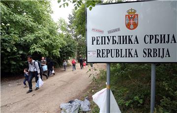 IZBJEGLICE ilegalni prijelaz Berkasovo - Bapska