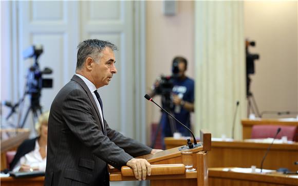 Pupovac: Vlada krši sporazum o normalizaciji odnosa sa Srbijom