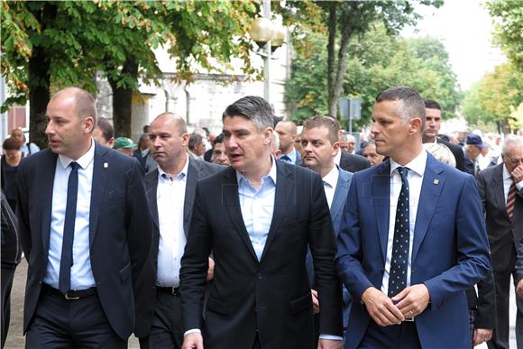 Pazin: Premijer Zoran Milanović nazočio svečanoj sjednici Skupštine Istarske županije 