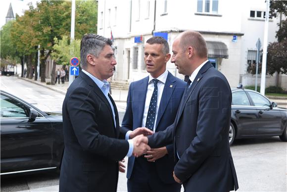 Pazin: Premijer Zoran Milanović nazočio svečanoj sjednici Skupštine Istarske županije 