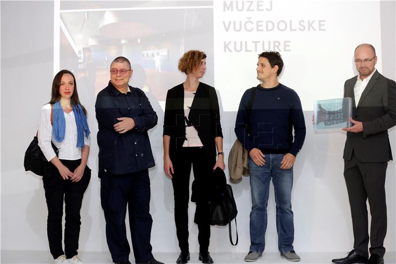 Muzeju vučedolske kulture glavna nagrada 50. Zagrebačkog salona