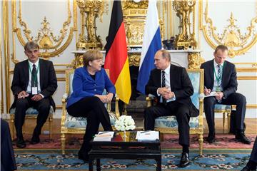 FRANCE RUSSIA UKRAINE GERMANY SUMMIT