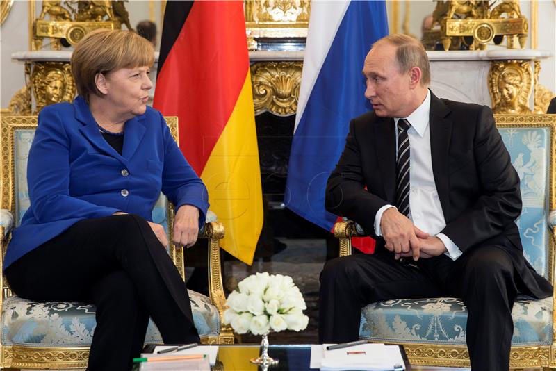 FRANCE RUSSIA UKRAINE GERMANY SUMMIT