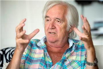 FILE SWEDEN OBIT HENNING MANKELL