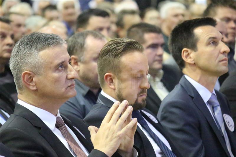  IZBORI 2015. - Karamarko: Sve što imaju je mandat izgubljenih godina