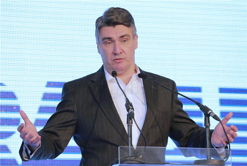 IZBORI 2015. Milanović: HDZ nudi kukavičje jaje, trebamo se sučeliti Karamarko i ja