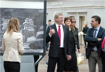  Otvorena izložba fotografija o Rijeci u Domovinskom ratu