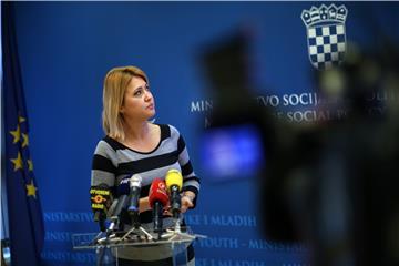  Konferencija za medije Milanke Opačić